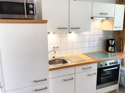 Küche/Küchenzeile in der Unterkunft Apartment Fewo für 2 Personen mit Wintergarten by Interhome