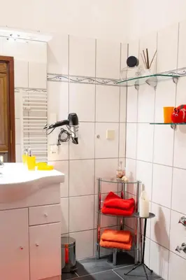 Ein Badezimmer in der Unterkunft Apartment Der Falkenhorst by Interhome