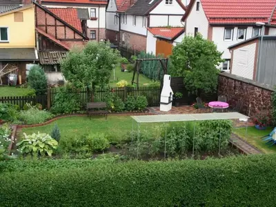 Ein Garten an der Unterkunft Apartment Gästehaus Tröbs by Interhome