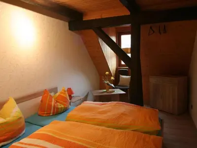 Ein Bett oder Betten in einem Zimmer der Unterkunft Apartment Gästehaus Tröbs by Interhome