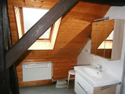 Ein Badezimmer in der Unterkunft Apartment Gästehaus Tröbs by Interhome