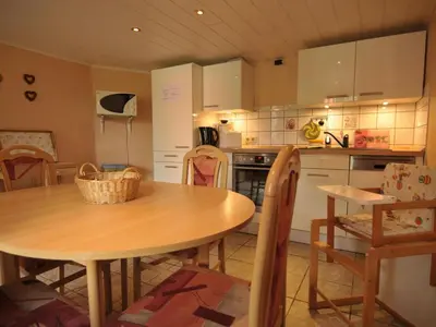 Küche/Küchenzeile in der Unterkunft Apartment mit Garten und Spielplatznutzung by Interhome