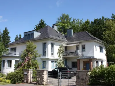 Das Gebäude in dem sich die Ferienwohnung befindet