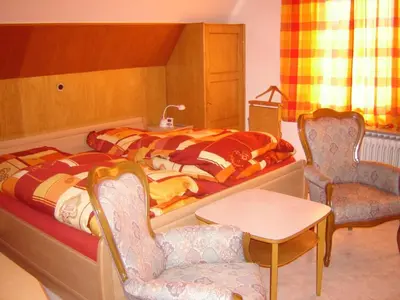 Ein Bett oder Betten in einem Zimmer der Unterkunft Holiday Home Freistehendes Ferienhaus in ruhiger Lage by Interhome