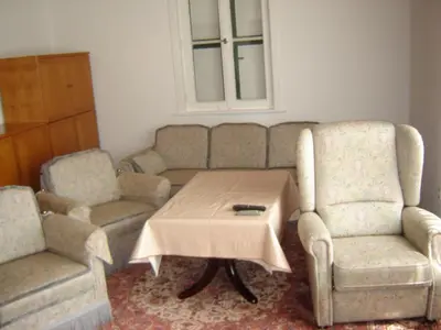 Ein Sitzbereich in der Unterkunft Holiday Home Freistehendes Ferienhaus in ruhiger Lage by Interhome