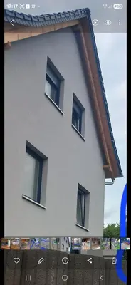 Das Gebäude in dem sich das Ferienhaus befindet