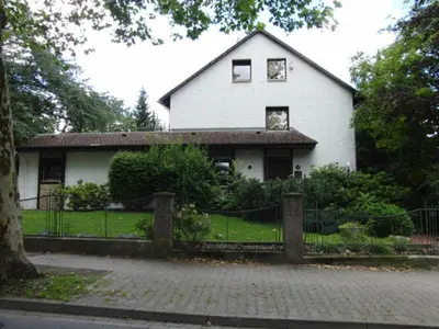 Das Gebäude in dem sich die Ferienwohnung befindet