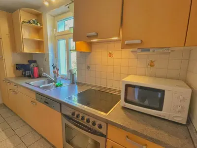 Küche/Küchenzeile in der Unterkunft Apartment Appartement in Eggeröder Brunnen mit Grill- Garten und Terrasse by Interhome