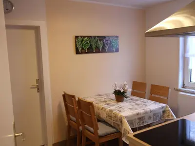 Ein Sitzbereich in der Unterkunft Apartment Wohnung Julius 1 - gemütlich und kinderfreundlich by Interhome
