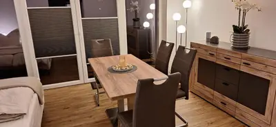 Ein Sitzbereich in der Unterkunft Ferienwohnung unter der Hammwarte