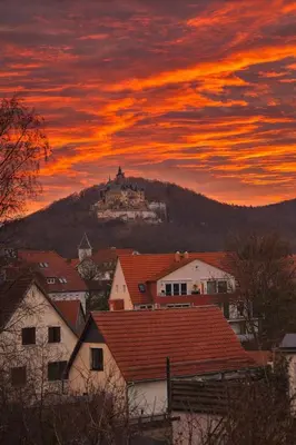 Ein allgemeiner Bergblick oder ein Berglick von der Ferienwohnung aus