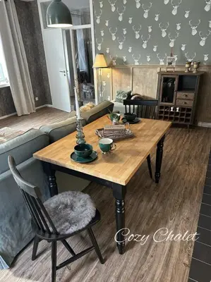 Ein Sitzbereich in der Unterkunft Cozy Chalet