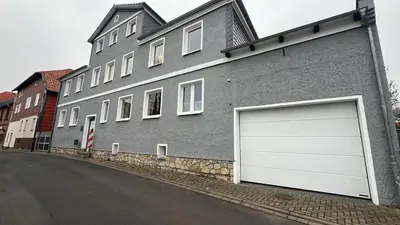 Das Gebäude in dem sich die Ferienwohnung befindet