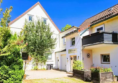 Das Gebäude in dem sich die Ferienwohnung befindet