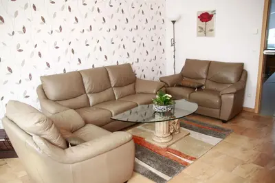 Ein Sitzbereich in der Unterkunft Jürgen Ferienwohnung