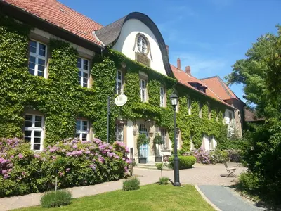 Ein Garten an der Unterkunft Klosterhotel Wöltingerode