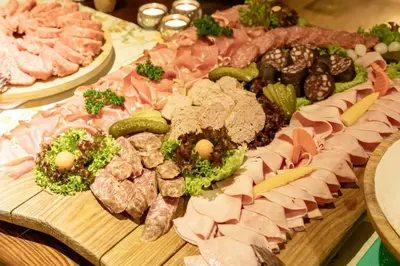 Essen im Hotel oder in der Nähe