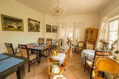 Ein Sitzbereich in der Unterkunft Haus Waldwiese