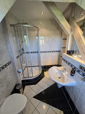 Ein Badezimmer in der Unterkunft Palais Picard Westflügel
