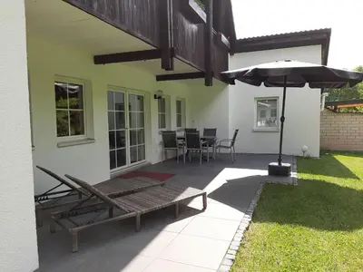 Ein Patio oder anderer Außenbereich in der Unterkunft Ferienwohnung Stricker 3/1