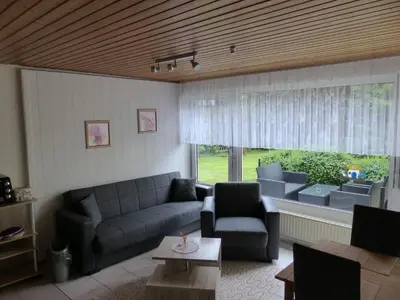 Ein Sitzbereich in der Unterkunft Haus Bambi