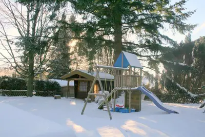 Haus Bambi im Winter
