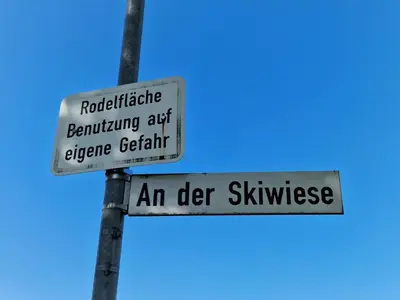 Ein Zertifikat, Auszeichnung, Logo oder anderes Dokument, das in der Unterkunft Al Capone ausgestellt ist