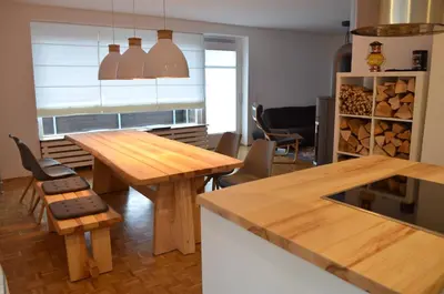 Küche/Küchenzeile in der Unterkunft Ferienhaus Sauerzapf mit Saunabereich 16 Personen