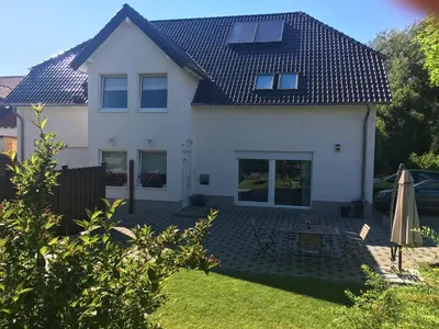 Ein Garten an der Unterkunft Ferienwohnung Unikat