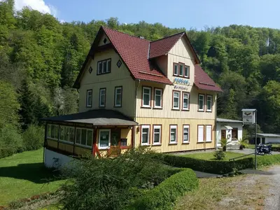 Das Gebäude in dem sich die Ferienwohnung befindet
