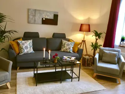 Ein Sitzbereich in der Unterkunft Schöne Ferienwohnung am Mathildenbrunnen