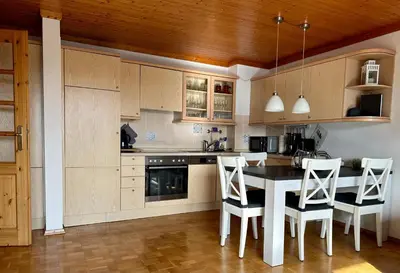 Küche/Küchenzeile in der Unterkunft Ferienwohnung Weitblick am Kurpark