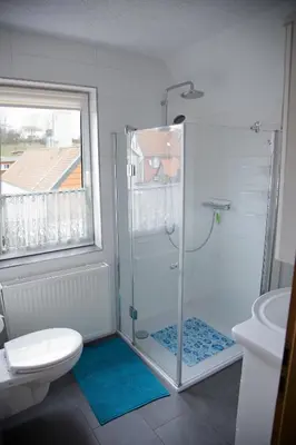 Ein Badezimmer in der Unterkunft Gästehaus am Kirschberg