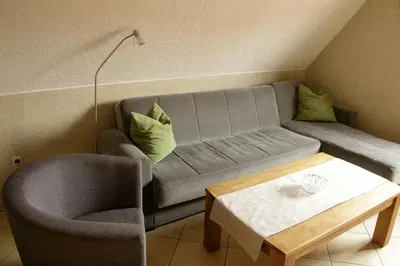 Ein Sitzbereich in der Unterkunft Gästehaus am Kirschberg