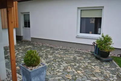 Ein Garten an der Unterkunft Ferienhaus Katja