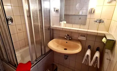 Ein Badezimmer in der Unterkunft Hotel garni Am Hochwald