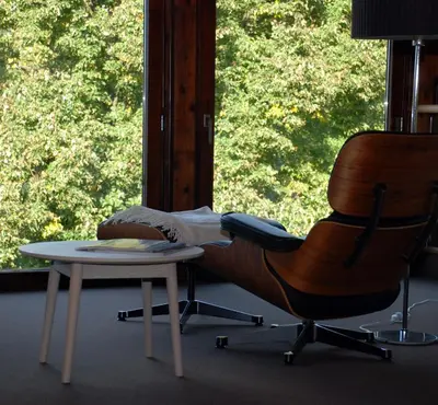 Ein Sitzbereich in der Unterkunft Hotel Njord