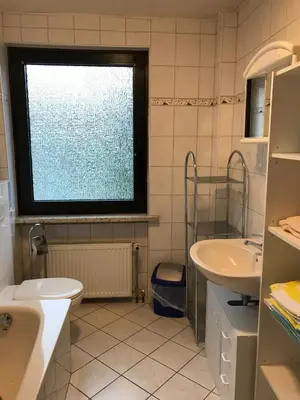 Ein Badezimmer in der Unterkunft Ferienwohnung Eichhörnchen - [#54999]