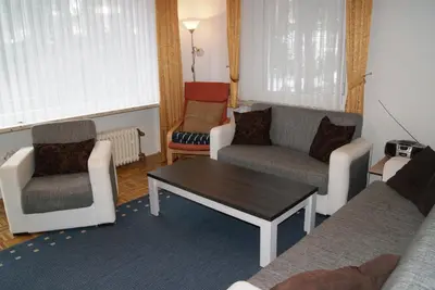 Ein Sitzbereich in der Unterkunft Ferienwohnung Schmidt