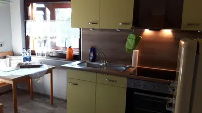 Küche/Küchenzeile in der Unterkunft Ferienhaus am Bergeshang