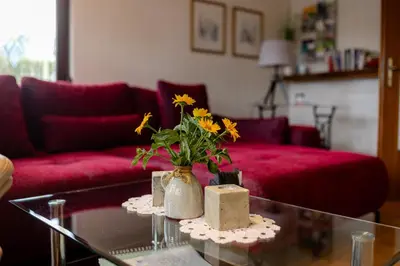 Ein Sitzbereich in der Unterkunft Ferienhaus am Bergeshang