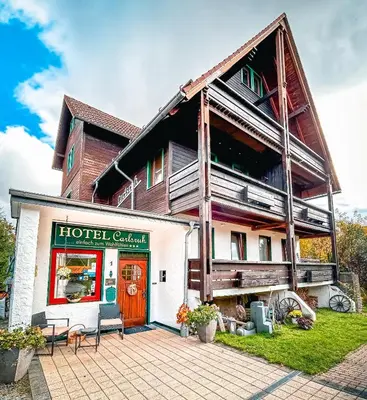 Das Gebäude in dem sich das Hotel befindet