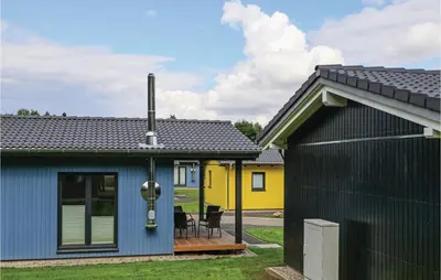 Das Gebäude in dem sich das Ferienhaus befindet