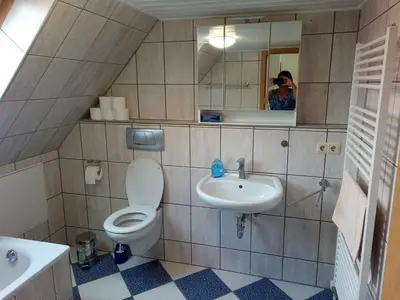 Ein Badezimmer in der Unterkunft FeWo Falke