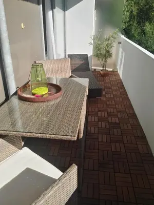 Ein Sitzbereich in der Unterkunft Ferienwohnung Mogwitz mit Schwimmbad und Saunanutzung