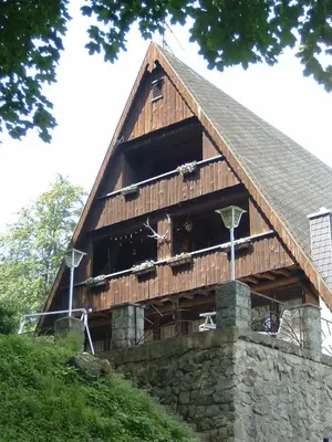 Das Gebäude in dem sich der Ferienpark befindet