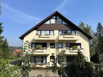 Das Gebäude in dem sich die Ferienwohnung befindet