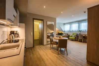 Küche/Küchenzeile in der Unterkunft AKZENT Hotel Villa Saxer