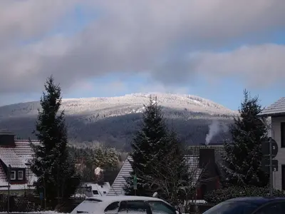 Ein allgemeiner Bergblick oder ein Berglick von der Ferienwohnung aus