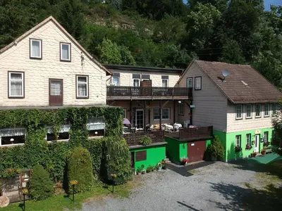 Das Gebäude in dem sich die Pension befindet